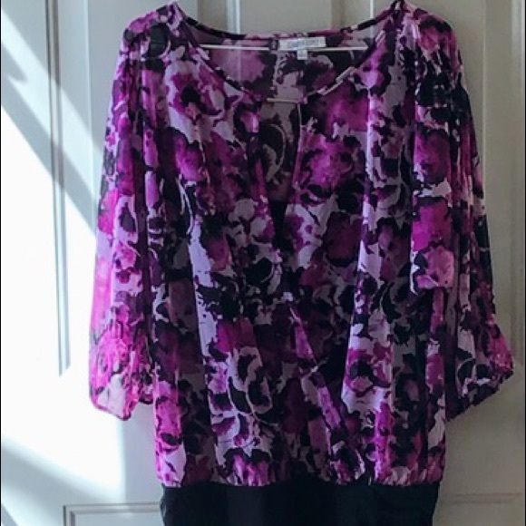 Jennifer Lopez Tops - Jennifer Lopez Size Large
